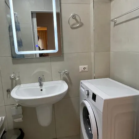 Centre View Apartment *